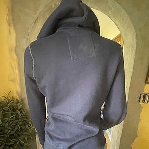 Soft and comfy teal jacket, zip up long sleeve